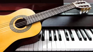 SO SÁNH HỌC GUITAR VÀ PIANO – CHỌN NHẠC CỤ PHÙ HỢP VỚI BẠN